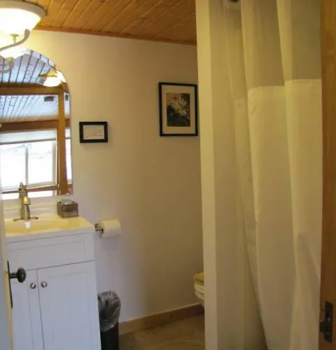 Mountain View Historic 2* Centennial